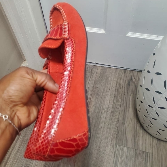 Libby Edelman Women's Leather Loafers Flats Tangerine Orange Size 6 🌴 - Picture 3 of 10